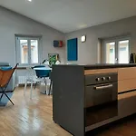 Moaa - Modern Art Apartment